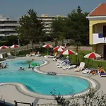 Apartment Villaggio Borgo Dell'ulivo *