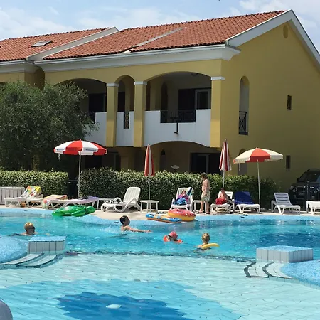 Villaggio Borgo Dell'ulivo Apartment