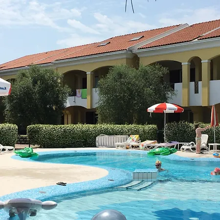 Apartment Villaggio Borgo Dell'ulivo *